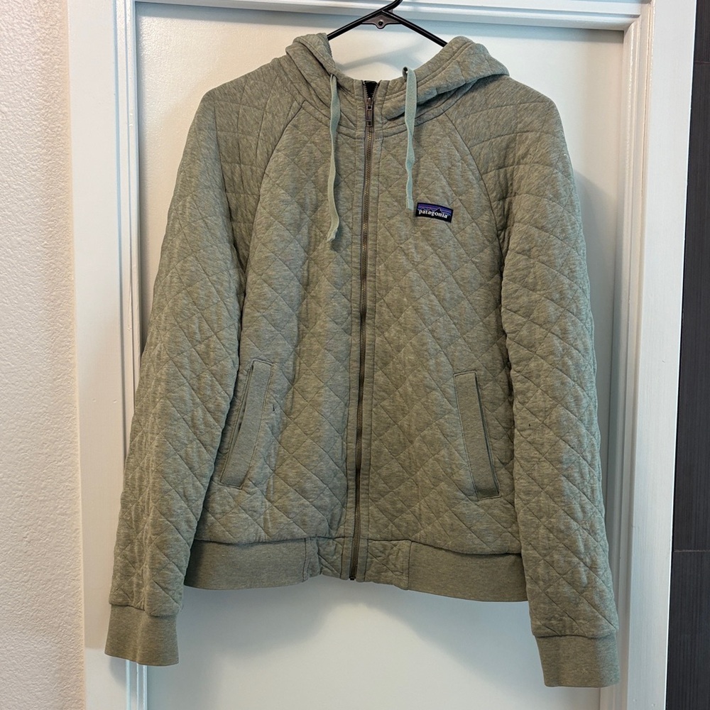 Patagonia quilted jacket